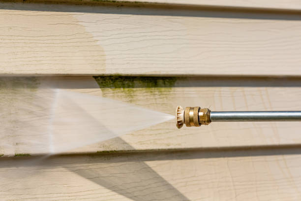 Best Roof Power Washing Services  in Uniontown, PA